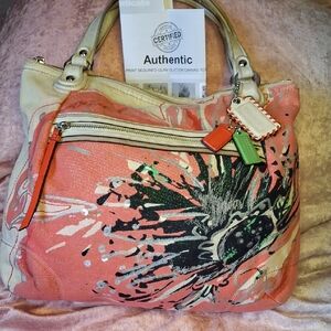 COACH PEACE POPPY RARE XL Canvas Floral Print Tote Bag in Coral and Cream